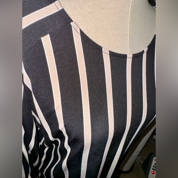 Adrianna Papell black striped blouse - Picture 2 of 5